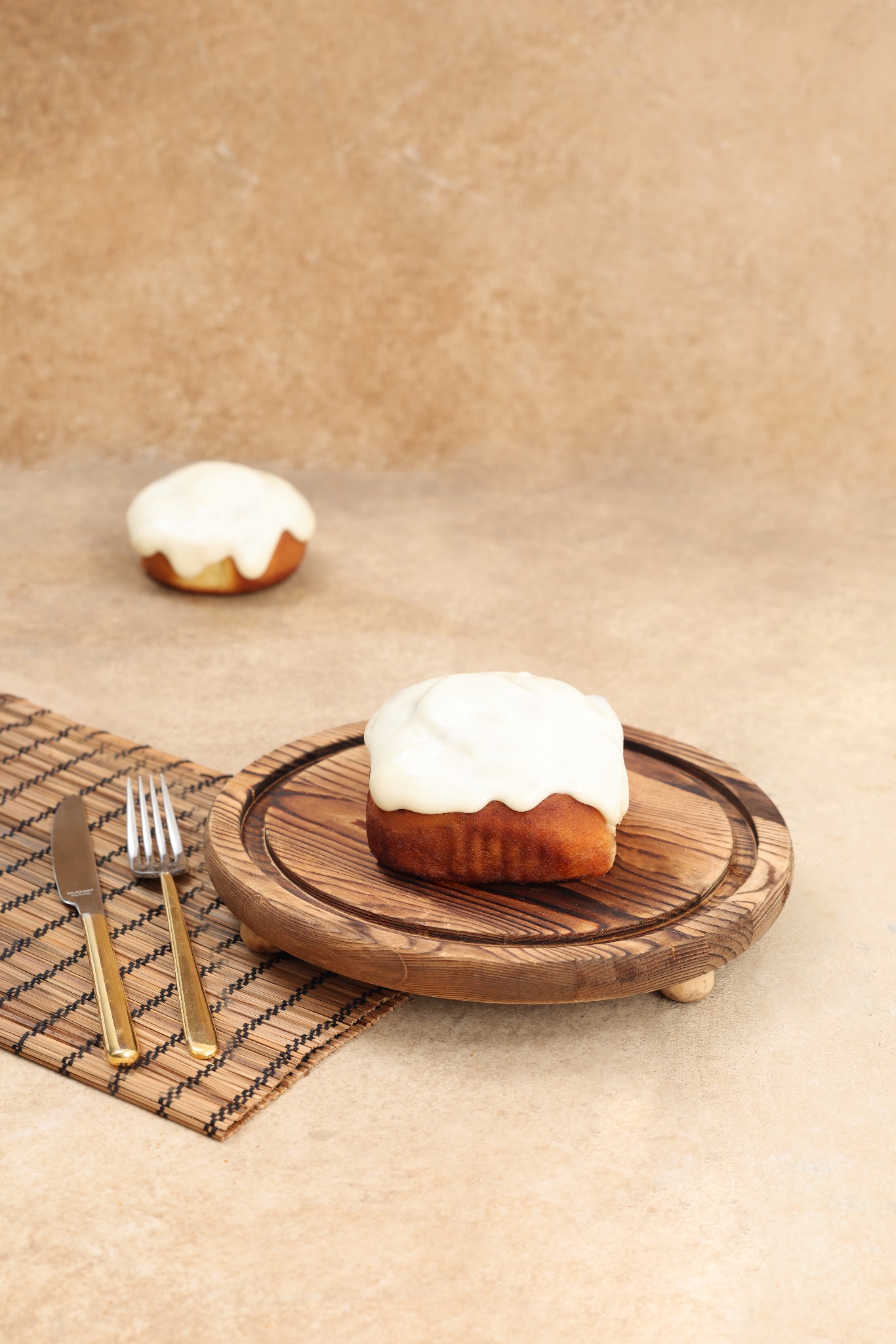 Beyaz Soslu Tarçınlı Roll